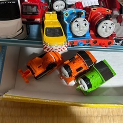 トミカなど車セットの画像