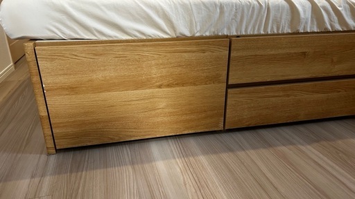 【格安】【美品】ニトリ ベッドフレーム 棚コンセント付き