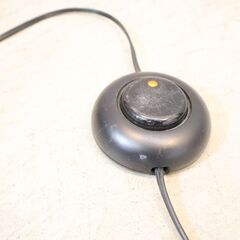 デザイナー内山章一によるABOVO(アボーヴォ)ETERNO(エテルノ)フロアスタンドです。スクエアなベースとのシンプルな構成は見る角度により表情があり、バランスのよい美しさを演出♪の画像