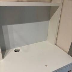 IKEA ミッケ　学習机の画像