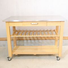 THE CONRAN SHOP(コンランショップ )で取り扱われていたキッチンワゴンです。カウンターテーブルとしても使えるキャスター付きのラック。作業用にも便利な大きいステンレストップの天板が魅力♪の画像