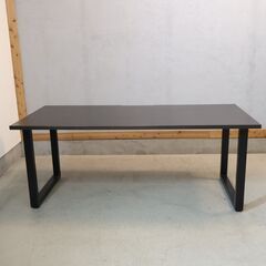 Kanademono(かなでもの)の人気シリーズTHE TABLE ラバーウッド × Black Steel。モダンなフォルムはミーティングテーブルやダイニングテーブル、ワークスペースのデスクにも♪の画像