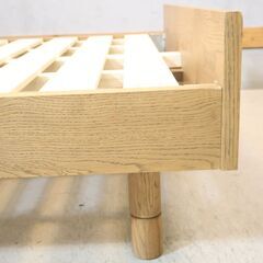 unico(ウニコ)より木の表情を生かしたカジュアルな印象のADDAY(アディ)シリーズのオーク材 シングルベッドフレームです。広いヘッドボードが魅力のベッドフレームは寝室を上質なやすらぎ空間に。の画像