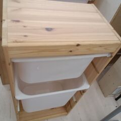 リユースのサカイ栃木店★ジモティ割あり★  棚 ベージュ W44×D30×H91 クリーニング済み TC12062の画像