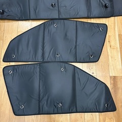 ハイエース　ワイドボディ　遮光パッドの画像