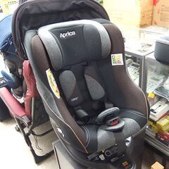 Aprica クルリラ プロテクト ISOFIX チャイルドシート 新生児～4歳頃まで ブラック系 アップリカ☆ 札幌市 北区 屯田 の画像