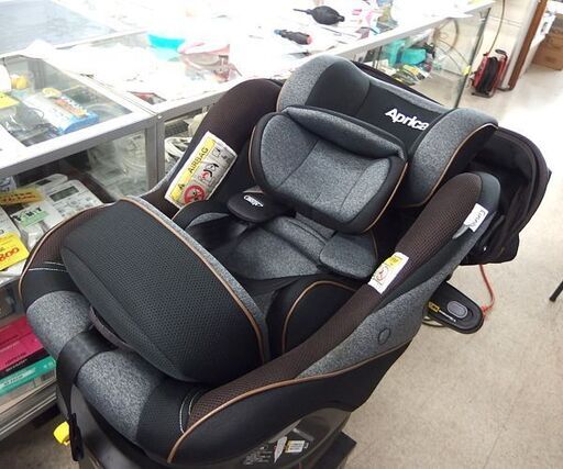 Aprica クルリラ プロテクト ISOFIX チャイルドシート 新生児～4歳頃まで ブラック系 アップリカ☆ 札幌市 北区 屯田 