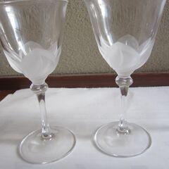 J.G.Durand製クリスタルワインペアグラス&HOYAクリスタルペアワイングラスの４点セット　未使用の画像