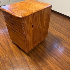 収納家具の画像