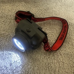 【お話し中】ダイソー　LEDヘッドライトの画像