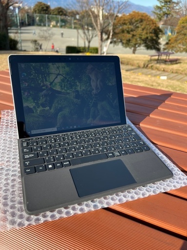 1/22 12時に二俣川駅で　Microsoft surface Go 128GB タイプカバー付き