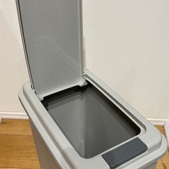 未使用　ゴミ箱の画像