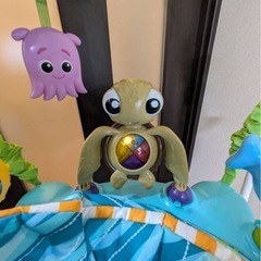 ディズニーファインディングニモ　ジャンパー  の画像