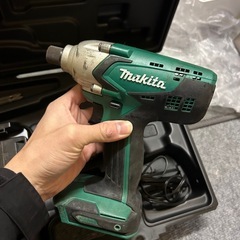 14.4V Makita 電動インパクトドライバーの画像