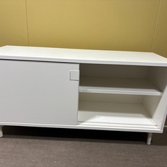 テレビボードの画像