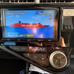 トヨタ アクア 白 H29年の画像