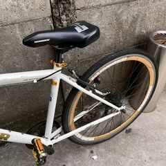 HUMMER ハマー クロスバイク 700×32C ホワイト×ゴールド ジャンクの画像