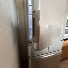 2019年製シャープ冷蔵庫両開き【プラズマラスター】の画像