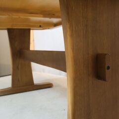 飛騨高山の家具メーカーibata interior(イバタインテリア)のオーク材を使用したダイニングテーブル。落ち着いた色合いとナチュラルな質感が魅力の4人用食卓。シンプルデザインは和の空間にも♪の画像