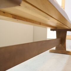 飛騨高山の家具メーカーibata interior(イバタインテリア)のオーク材を使用したダイニングベンチ。落ち着いた色合いとナチュラルな質感が魅力の2人掛け長椅子。シンプルデザインは和の空間にも♪の画像