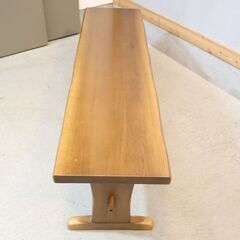 飛騨高山の家具メーカーibata interior(イバタインテリア)のオーク材を使用したダイニングベンチ。落ち着いた色合いとナチュラルな質感が魅力の2人掛け長椅子。シンプルデザインは和の空間にも♪の画像