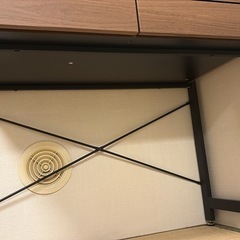 【年内】引き出し付きデスクの画像