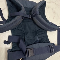 elgobaby エルゴベビー　アダプトクールエア　抱っこ紐　青の画像