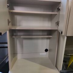【ジャングル和泉大型良品館　キッチンボード　食器棚　収納　キッチン　※前・左側面ハガレあり　【R512】の画像
