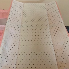 ベビーベッドピンク急遽処分の画像