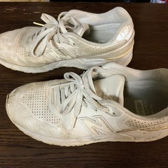 New Balance スニーカー ホワイト　サイズ26.5の画像