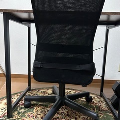 木目調デスク＆オフィスチェアセットの画像