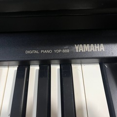 電子ピアノの画像