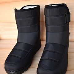 22,5㎝　黒　レディーススノーブーツ　撥水　裏起毛　軽くて軽快の画像
