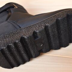 22,5㎝　黒　レディーススノーブーツ　撥水　裏起毛　軽くて軽快の画像