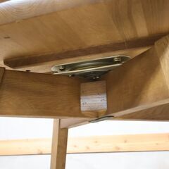 飛騨高山の家具メーカーibata interior(イバタインテリア)のグレース ダイニングチェア 2脚セット。天然木ならではの温もりを感じる回転椅子。ナチュラルな質感は北欧スタイルやカフェ風にも！の画像