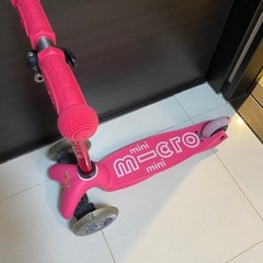 キックボード　m-cro mini ピンク　の画像