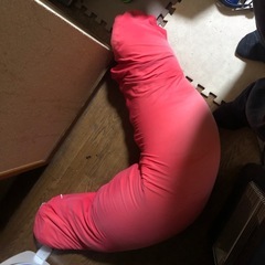 抱いて、寝るやつ。の画像