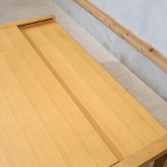 人気のインテリアショップACTUS(アクタス)のオーク材 ALCHEMY(アルケミー) 伸長式リビングテーブルです。奥行が広がるエクステンションテーブルは、作業用デスクとしてもオススメです！の画像