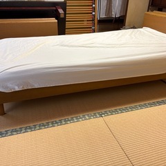 人気のカリモク製シングルベッドの画像