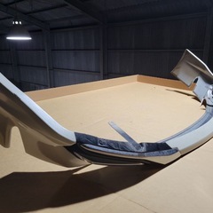 プリウス　中古品モデリスタ(キズ多め)の画像