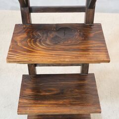 EAST WIND(イーストウィンド)のラダーシェルフです。階段のような自立式のディスプレイラック。和モダンはもちろんカフェ風やブルックリンスタイルなどにもオススメです♪ の画像