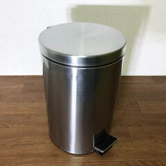 丸型ごみ箱 ステンレス製ペダルペール 中子付き ペダル式ゴミ箱 容量12L　パール金属　除菌清掃済みの画像