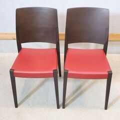 arflex(アルフレックス)よりC.O.D(シー・オー・ディー)デザインのSPUNTINO(スプンティーノ) オーク材 ダイニングチェア2脚セット。飽きの来ない、シンプルモダンな木製椅子です。の画像