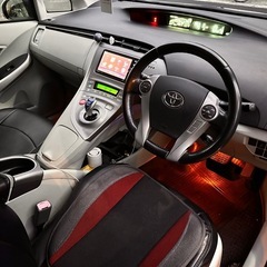 プリウス　装備充実でおすすめの画像