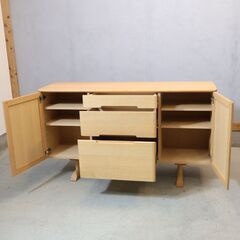 飛騨高山の家具メーカー キツツキマークの飛騨産業(HIDA)/IDC大塚家具 KAYAシリーズ オーク材 サイドボードです。和モダンテイストのシンプルなデザインのキャビネットは大容量の収納が可能です♪の画像
