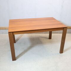 イタリアのCalligaris(カリガリス)社のブランドconnubia(コヌビア)のBARON(バロン) 伸長式ダイニングテーブルです。モダンなエクステンションテーブルです！ の画像