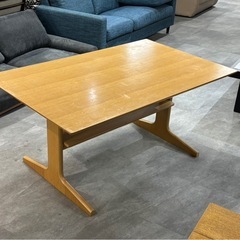 無印良品 リビングでもダイニングでも使えるテーブルの画像