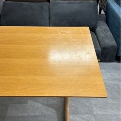 無印良品 リビングでもダイニングでも使えるテーブルの画像