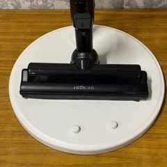 日立　コードレススティッククリーナー ラクかるスティック PV-BL1J.  1220-019の画像