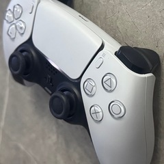 PS5コントローラー　DualSense 
ホワイトの画像